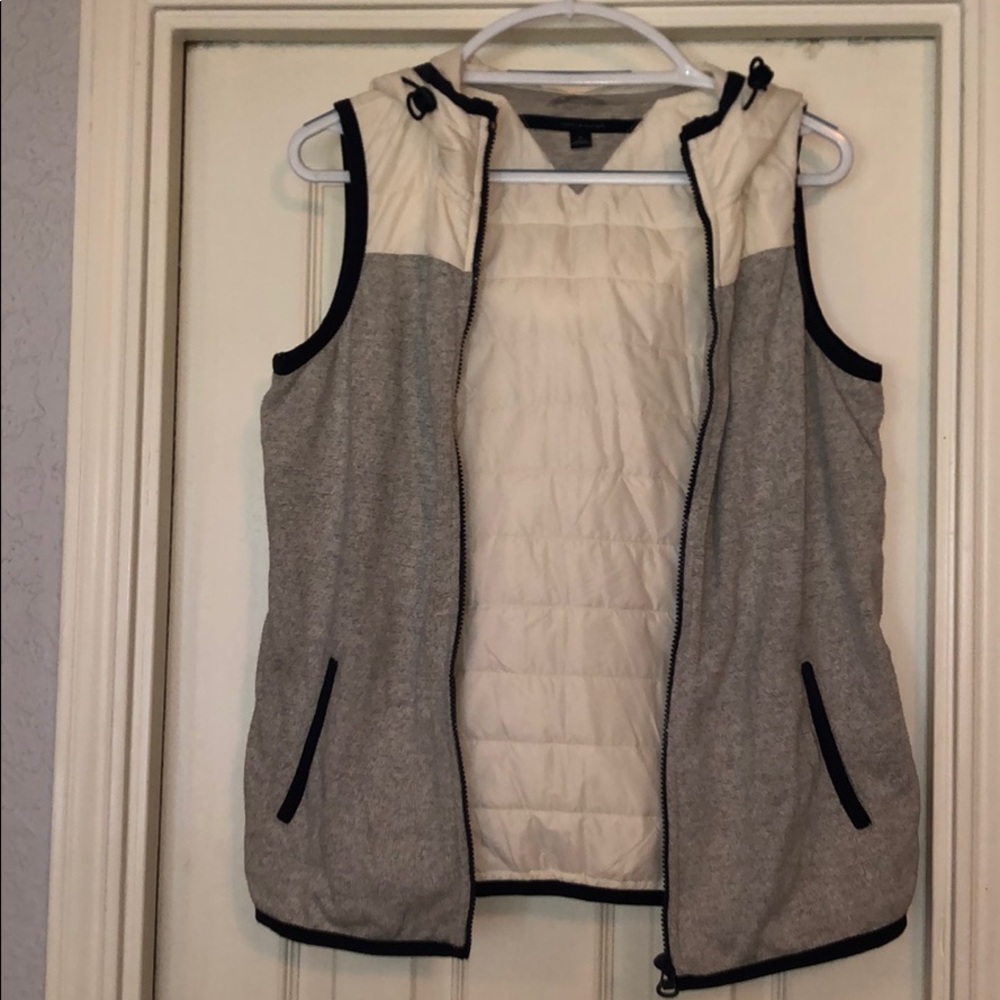 Grey navy and white vest